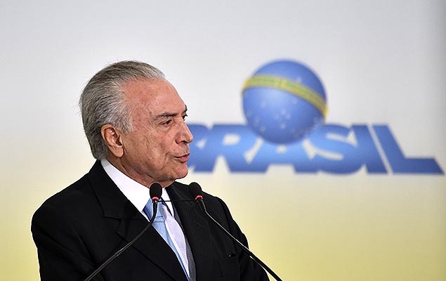 Ir além dos limites da lei é abuso de autoridade, diz Temer