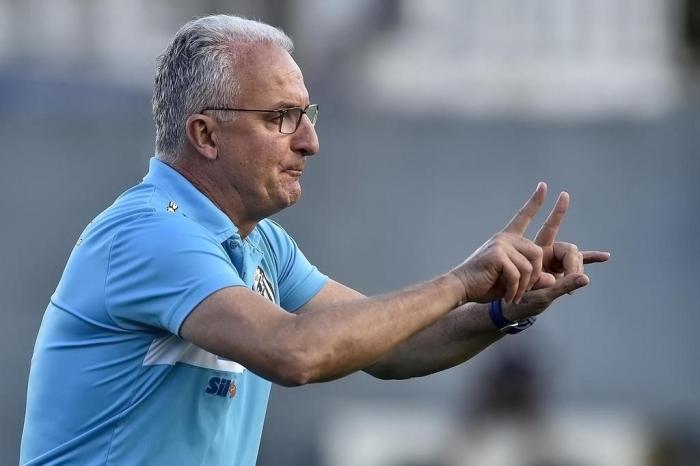 ‘A situação era desesperadora’, reconhece Dorival