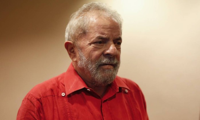 MPF denuncia Lula e mais 6 pessoas por corrupção