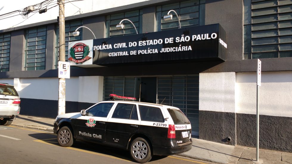 Polícia investiga morte de menina de dois anos