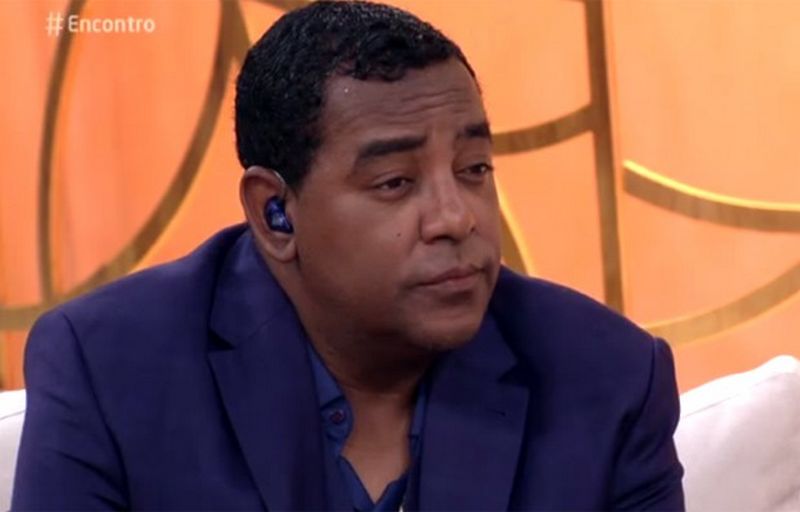 Luiz, do Raça Negra, causa revolta nas redes sociais