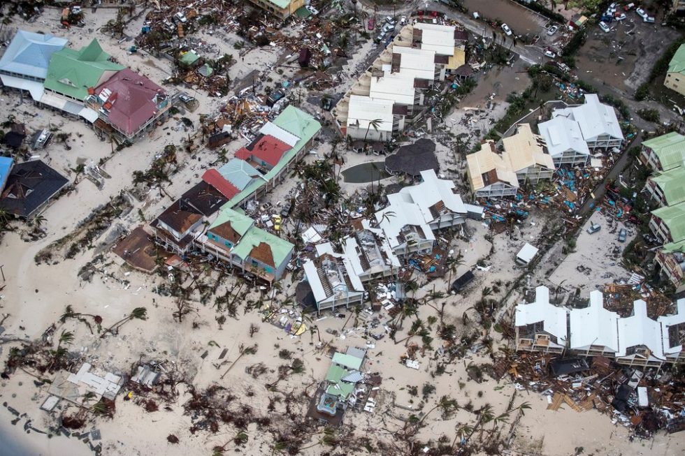 Irma volta a ganhar força e é elevado para categoria 5