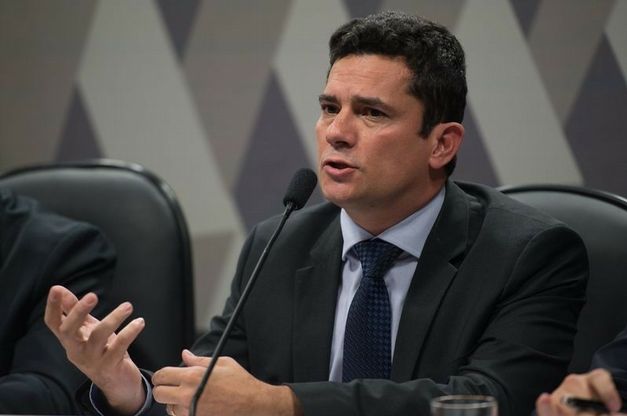 Moro nega a Lula a suspensão de interrogatórios