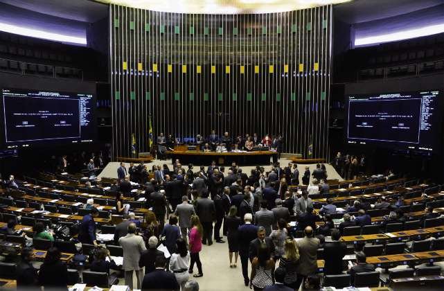 Atual legislatura é a mais ‘infiel’ dos últimos 10 anos