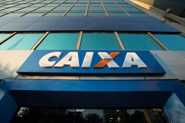 FGTS pede parecer para decidir se socorre a Caixa