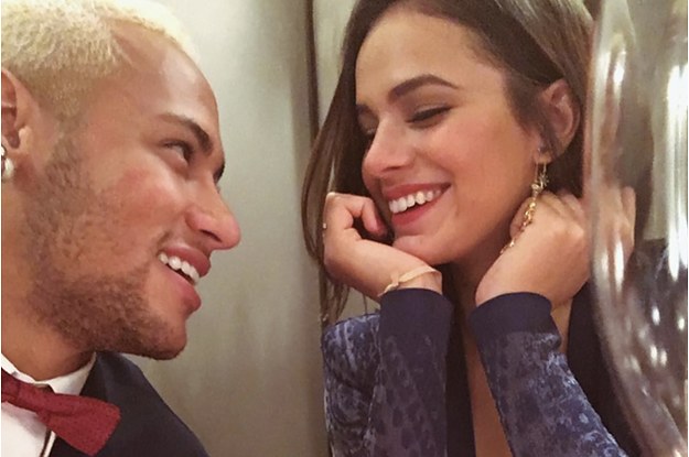 Neymar mantém quadro com Bruna Marquezine