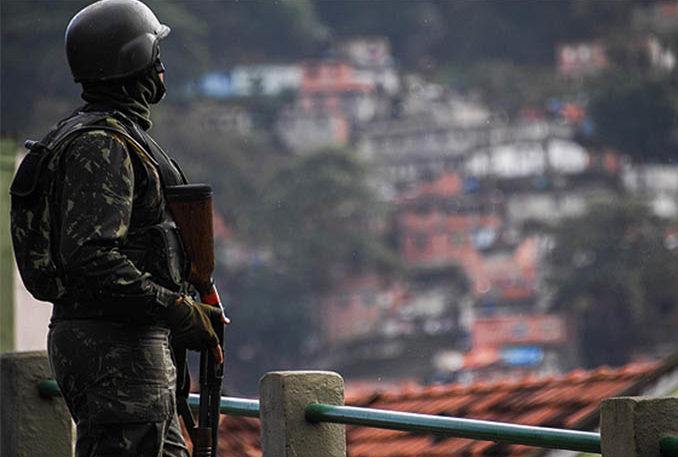 Militar que matar civil em serviço será julgado por militar