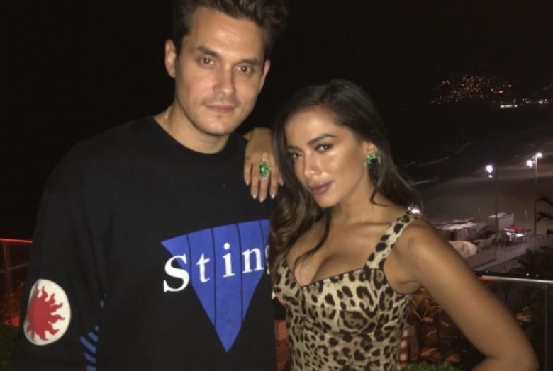 John Mayer publica foto ao lado de Anitta em festa