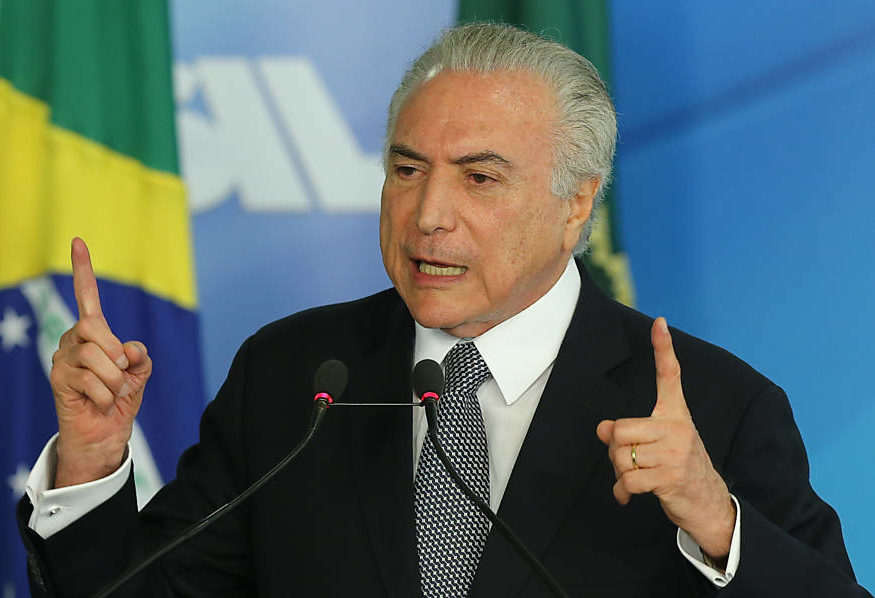 Temer faz apelo a senadores por reformas