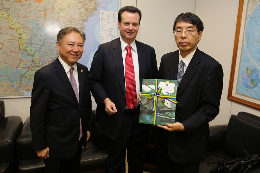 Novo embaixador do Japão no Brasil visita Marília