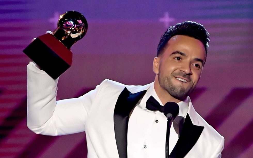 ‘Despacito’ domina Grammy Latino com 4 prêmios