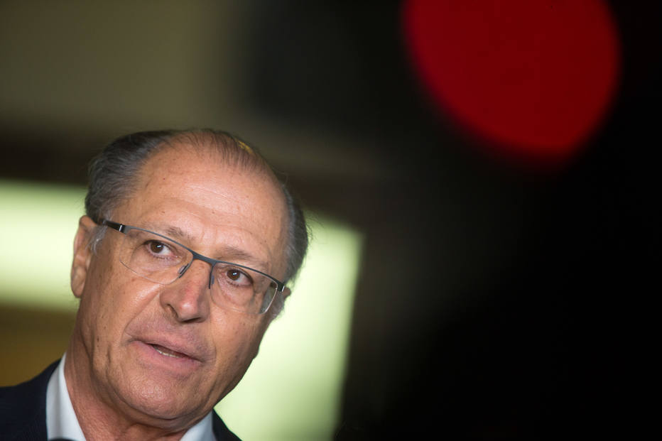 ‘O Brasil não precisa de showman’, diz Alckmin