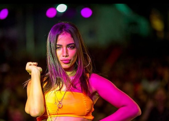 Anitta fala da calcinha que usou no último réveillon