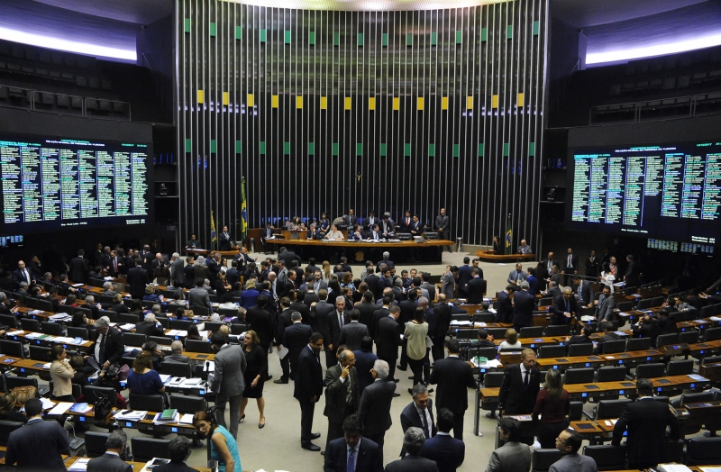 Congresso aprova texto-base do Orçamento de 2018