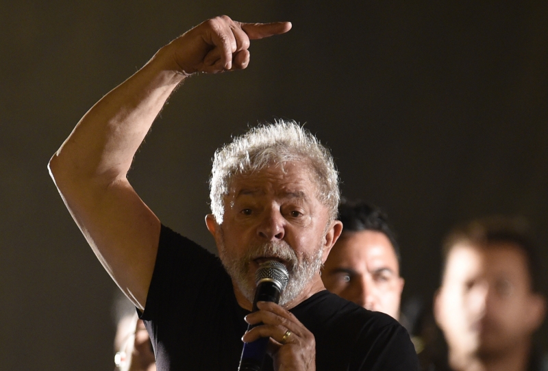 Lula diz que problema do Brasil não é a Previdência