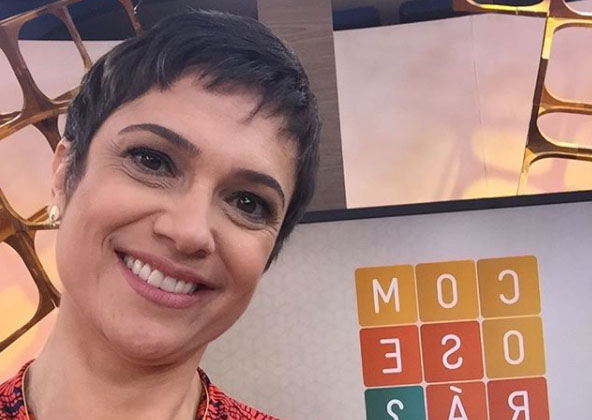 Sandra Annenberg revela idade e internet pira