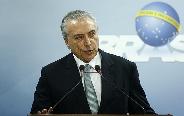 Temer quer emplacar tributária em 2018