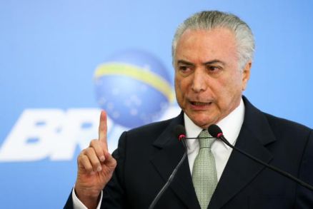 Temer veta verba extra para educação básica