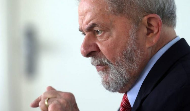 Ministro nega a Lula liminar para barrar prisão