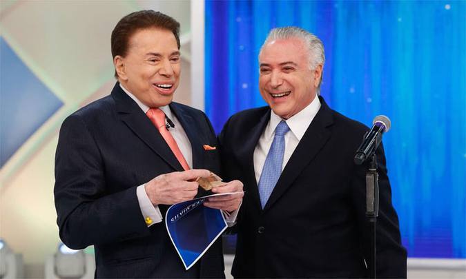 Michel Temer dá R$ 50 a Silvio Santos após entrevista