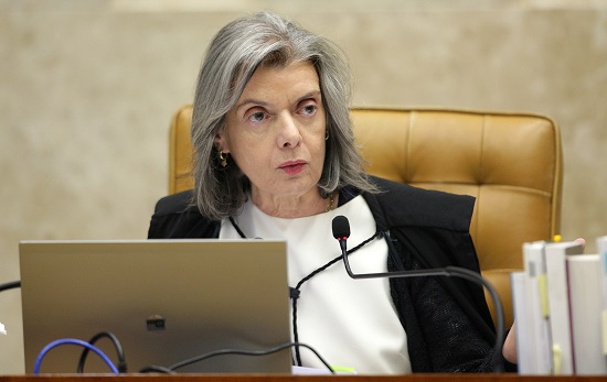 Cármen Lúcia suspende dupla incidência de ICMS