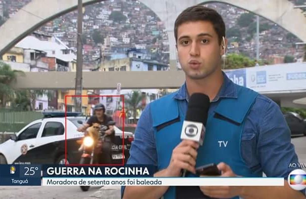 Gato de óculos escuros ‘invade’ reportagem do RJTV