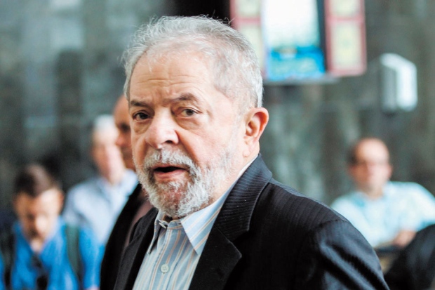 Lula pede prescrição da pena no caso triplex