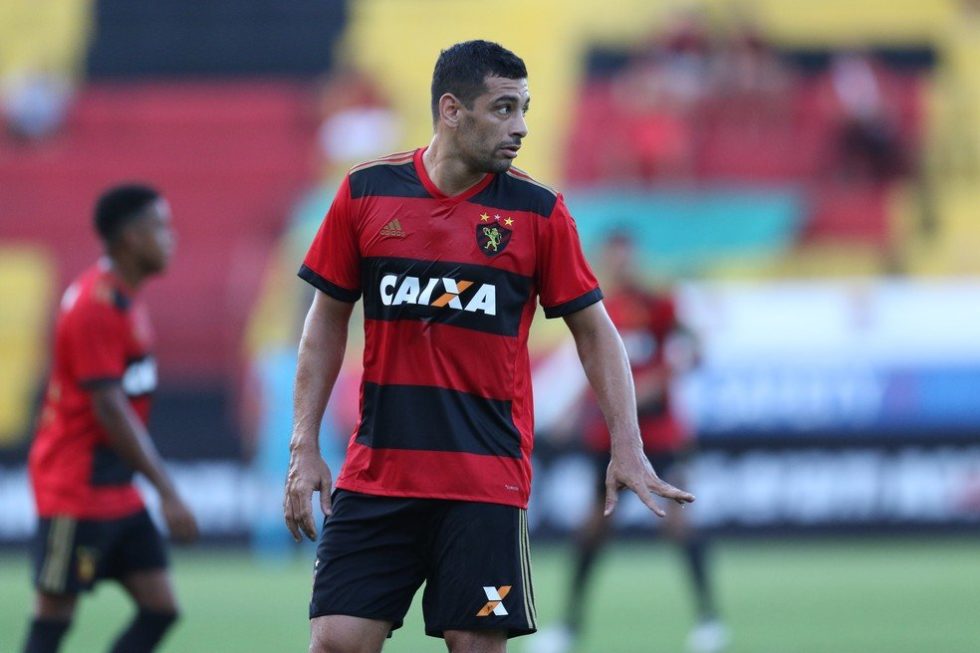 São Paulo acerta a contratação do meia Diego Souza