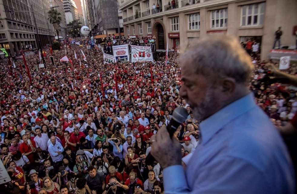 País vai conhecer nesta quarta-feira o futuro de Lula
