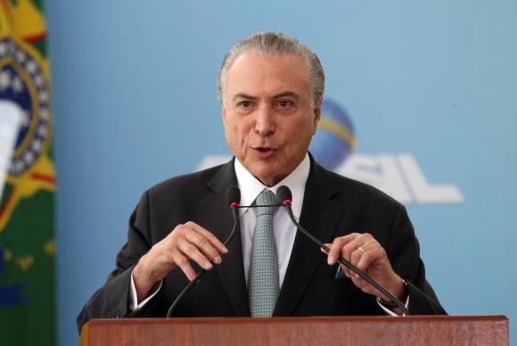 Temer sanciona Orçamento de 2018 com veto