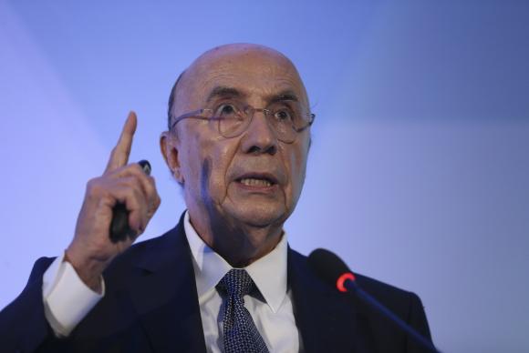 País deve crescer 3% em 2018, diz Meirelles