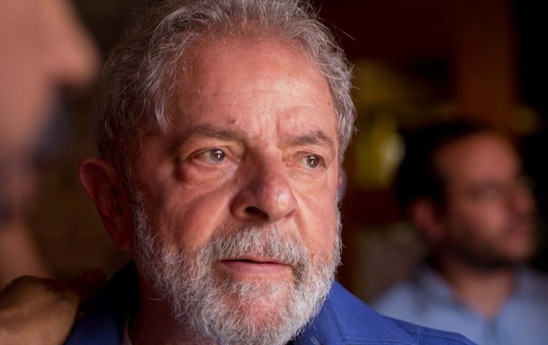 Lula quer suspender perícia sobre sistema de propina