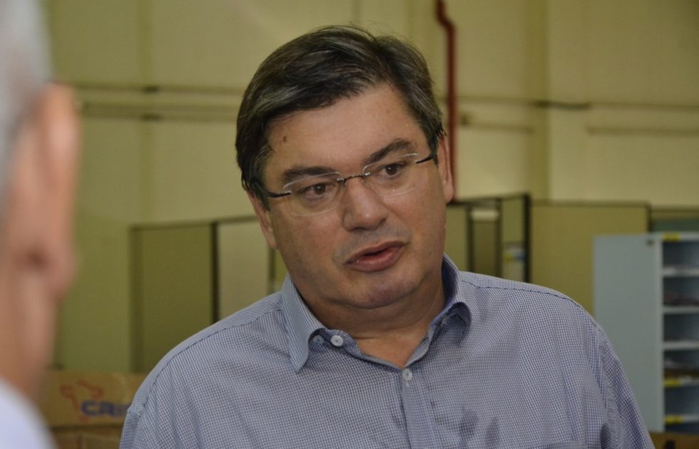 Daniel extingue cargos em comissão na Prefeitura