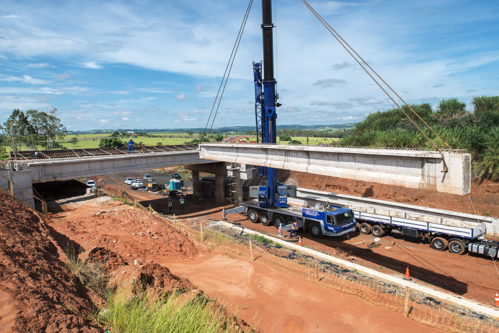 Obras de duplicação avançam na SP-333