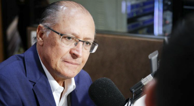 Alckmin: Brasil precisa de construtores na política