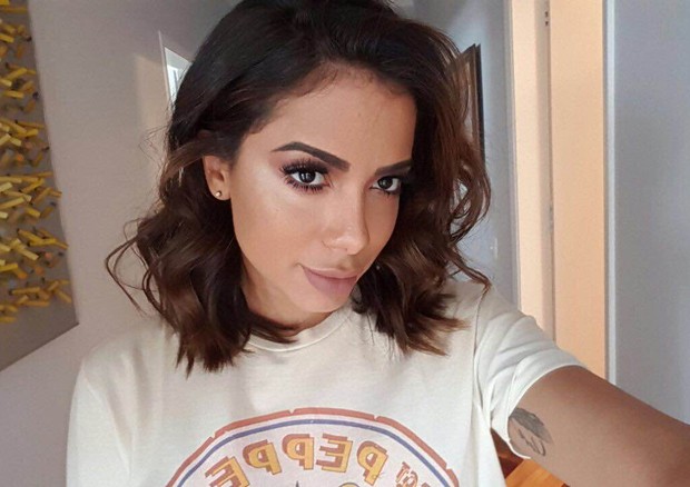 Anitta é comparada com Kim Kardashian