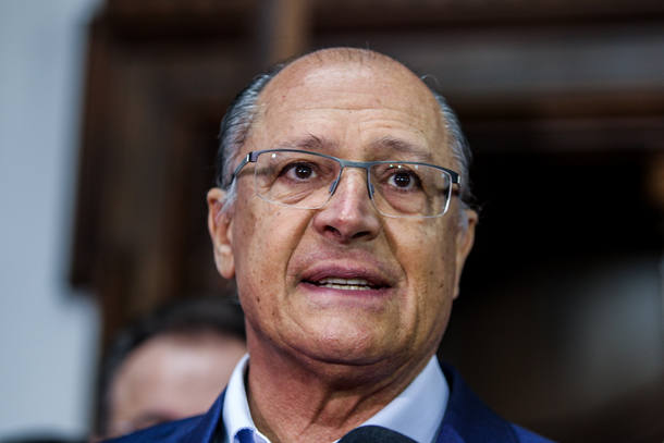 Alckmin sofre críticas da ‘bancada da bala’