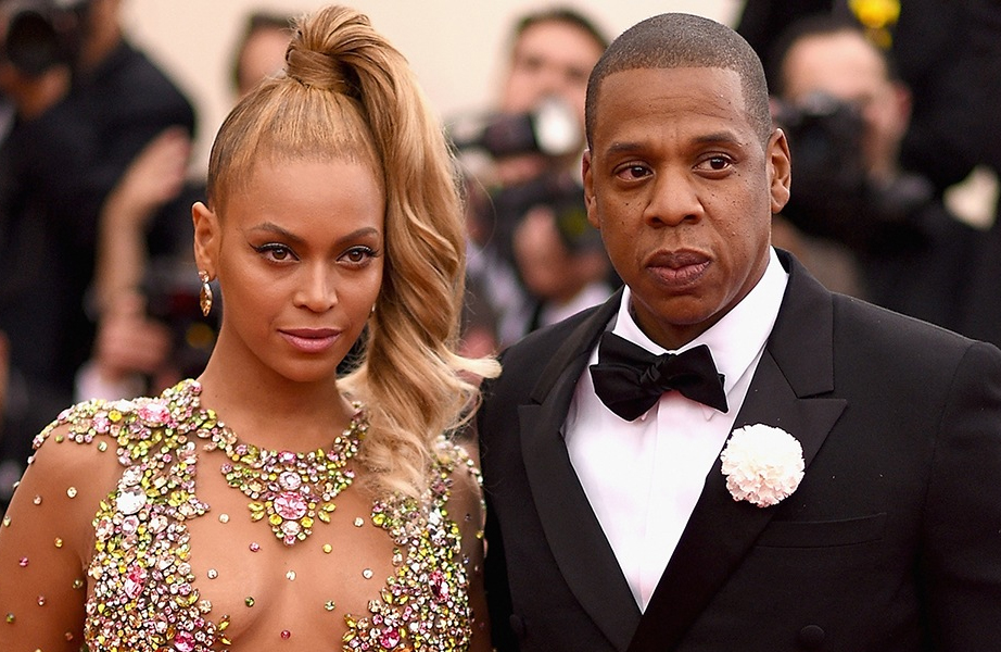 Beyoncé e Jay-Z são vistos em set de filmagens