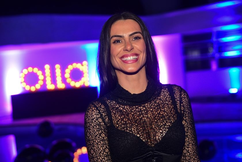 Cleo Pires lança suas primeiras músicas como cantora