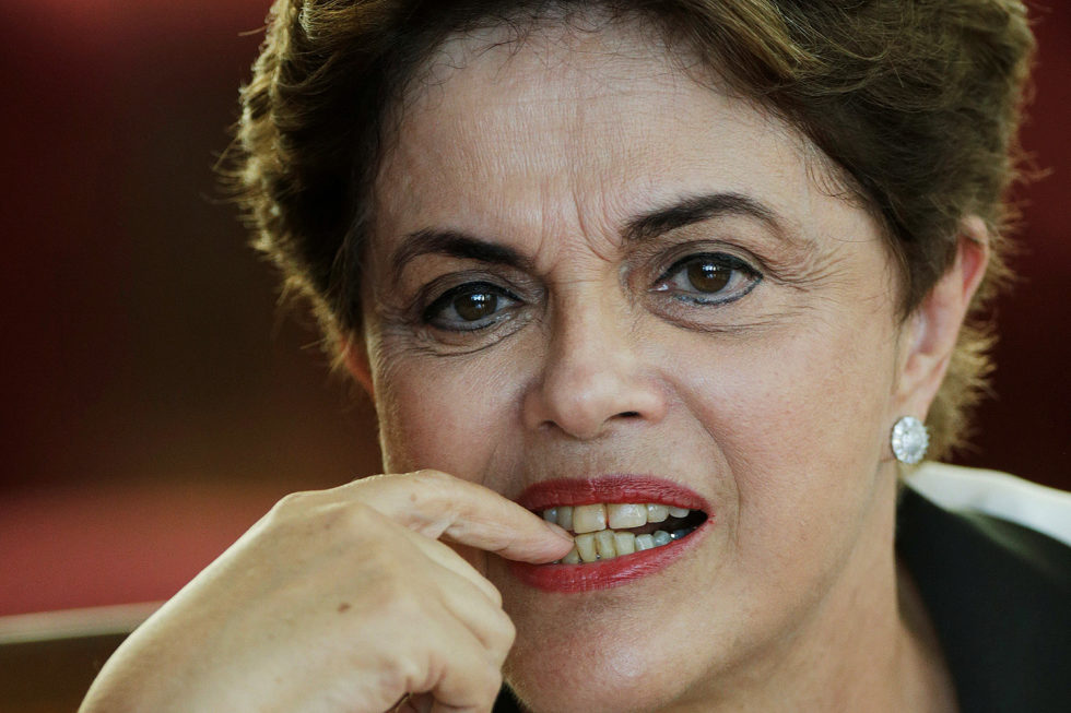 Padilha vai para o embate com Dilma