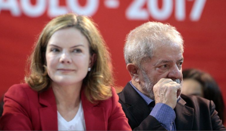Gleisi: Prisão de Lula ‘não será aceita com normalidade’