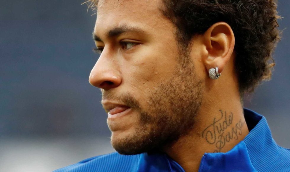 Neymar abre recuperação em mansão de R$ 28 mi