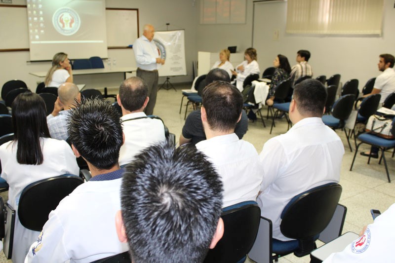 Santa Casa recepciona novos médicos residentes