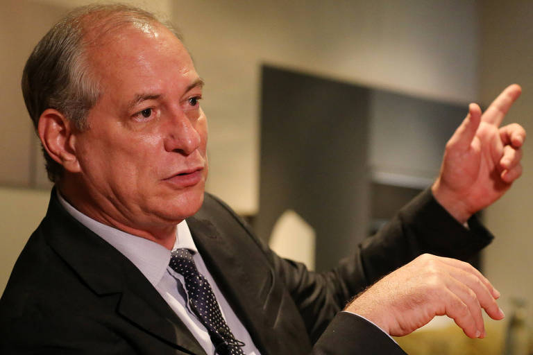 Ciro Gomes pede para visitar Lula na cadeia