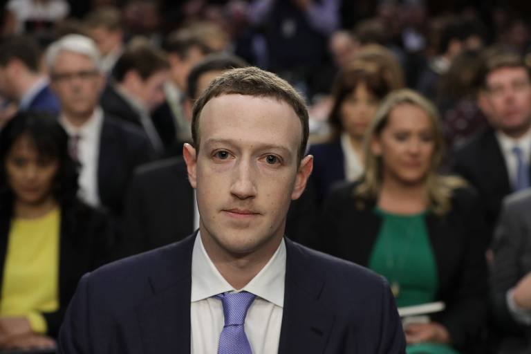 Em depoimento, Zuckerberg pede desculpas