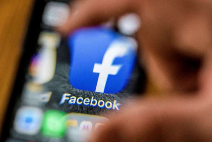 Governo do Brasil pede explicação ao Facebook sobre vazamento de dados
