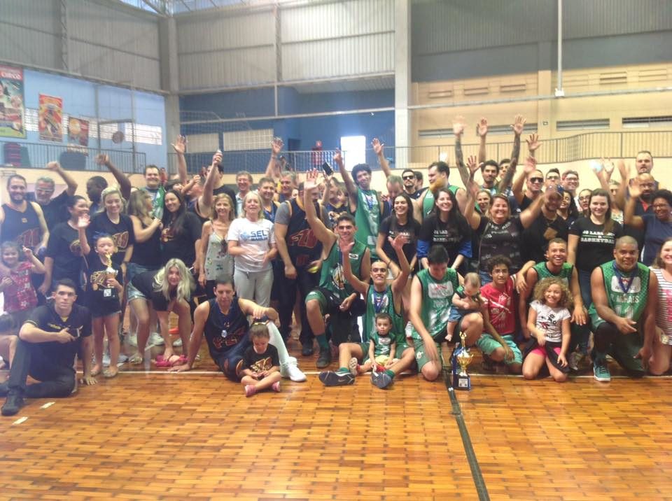 “Os Largados” conquista o Campeonato Municipal de Basquete
