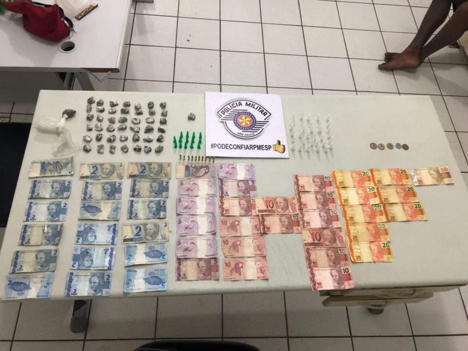 PM apreende três adolescentes com drogas