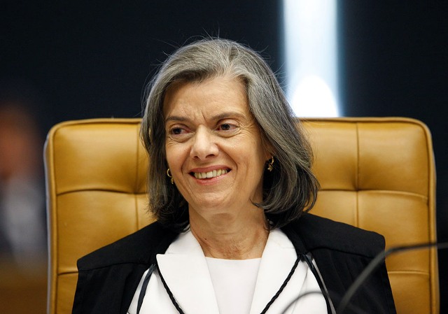 Cármen Lúcia assumirá a Presidência da República na sexta