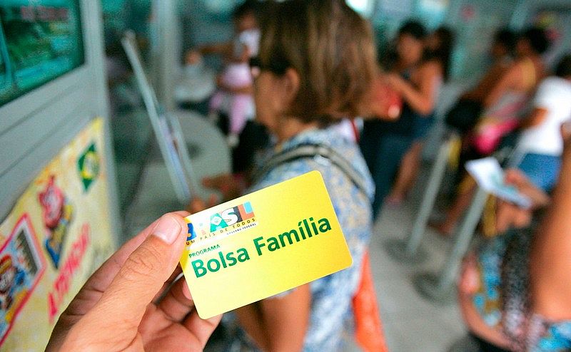 Reajuste do Bolsa Família deve ficar entre 5,5% e 6%